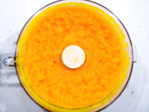 20111102-177675-pumpkin-puree-610x458-31.jpg
