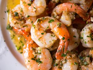 close-up of shrimp scampi