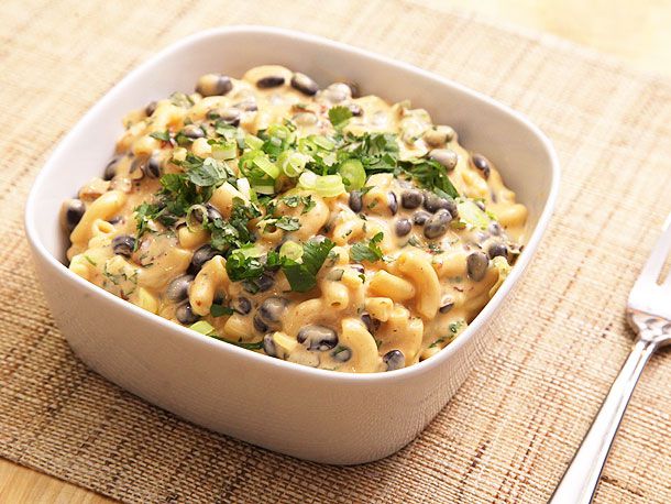 20121016-macaroni-and-cheese-variations-black-bean-chipotle.jpg