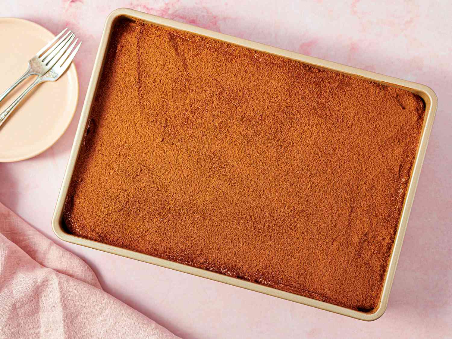 Overhead of mocha tres leches