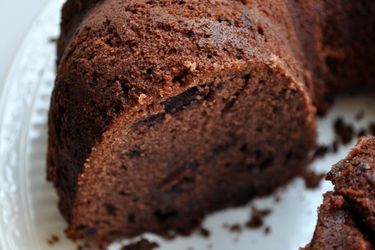 20120901-wake-and-bake-chocolate-cherry-pound-cake.JPG