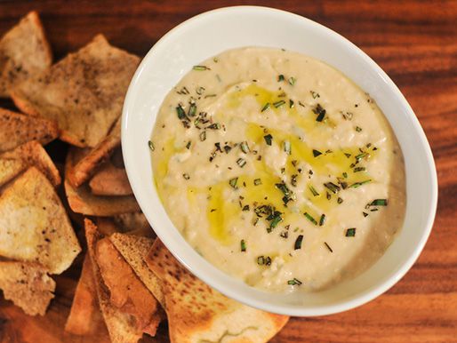 20130115-237112-rosemary-lemon-white-bean-dip.jpg