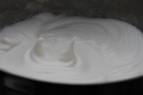 Egg white peaks