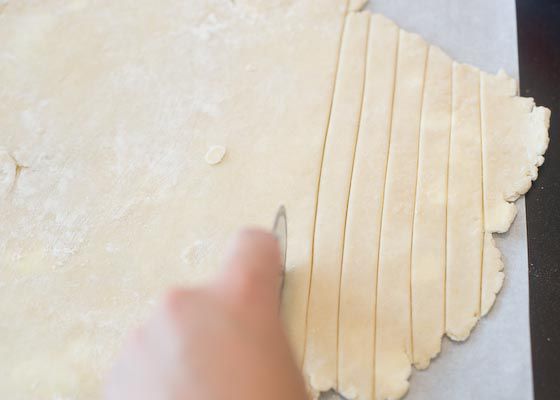 Starting a lattice crust