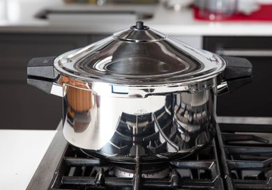 20200211-pressure-cooker-brisket-vicky-wasik-16