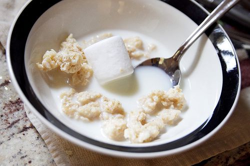 20110823-rice-krispies-treats-cereal-treats-meta-food-03.jpeg