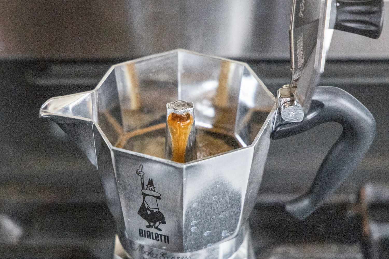 Coffee brewing in the Bialetti Moka Express moka pot.