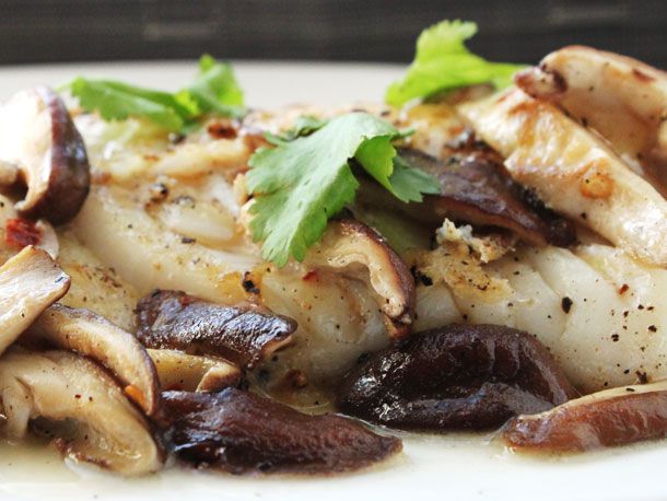 20130109-pan-seared-fish-with-shiitake-mushrooms.jpg