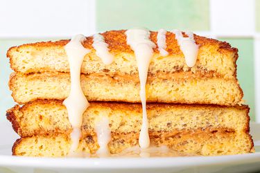 Side view of Hong Kong french toast