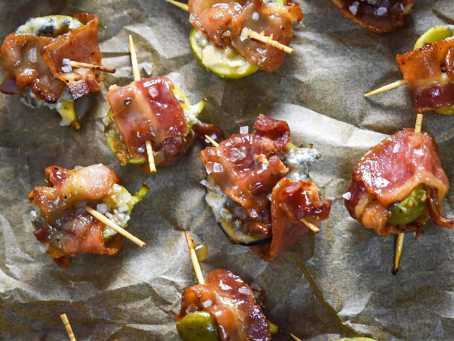 Overhead photo of bacon-wrapped figs.