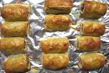 41422012-200771-sunday-brunch-sausage-rolls-1.jpg