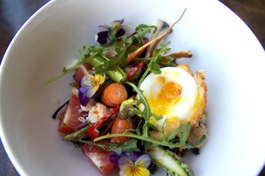 05062014_roundhouse_springsalad.jpg