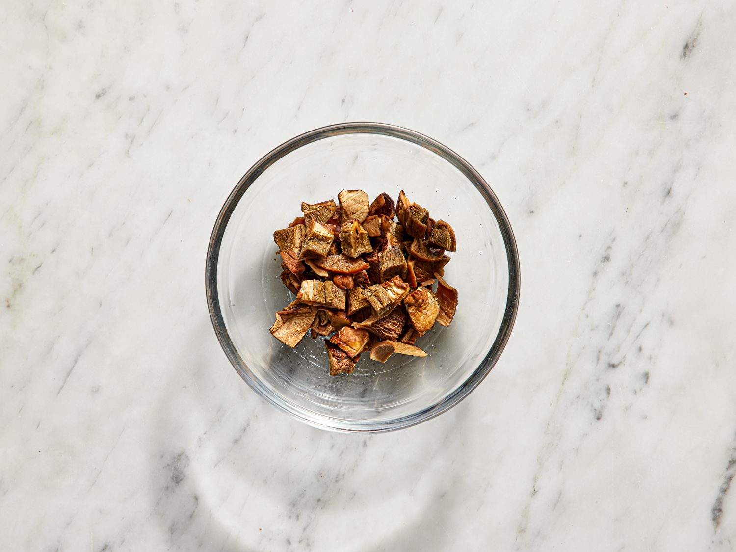 Mushrooms roughly chopped in a bowl