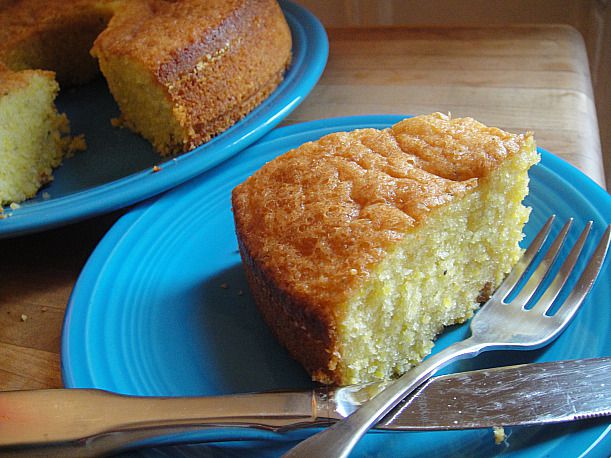 20100426lebovitzpolentaoliveoilcakeslice.jpg