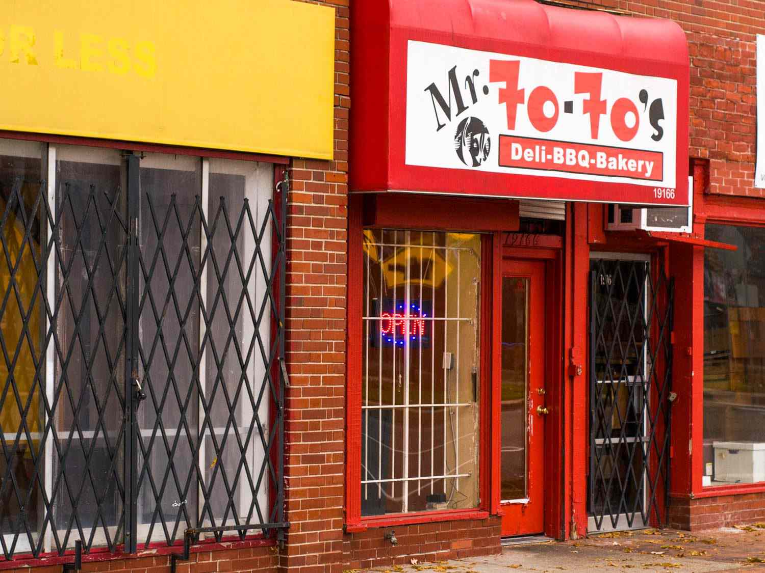 A picture of the outside of Mr. Fo-Fo's in Detroit.