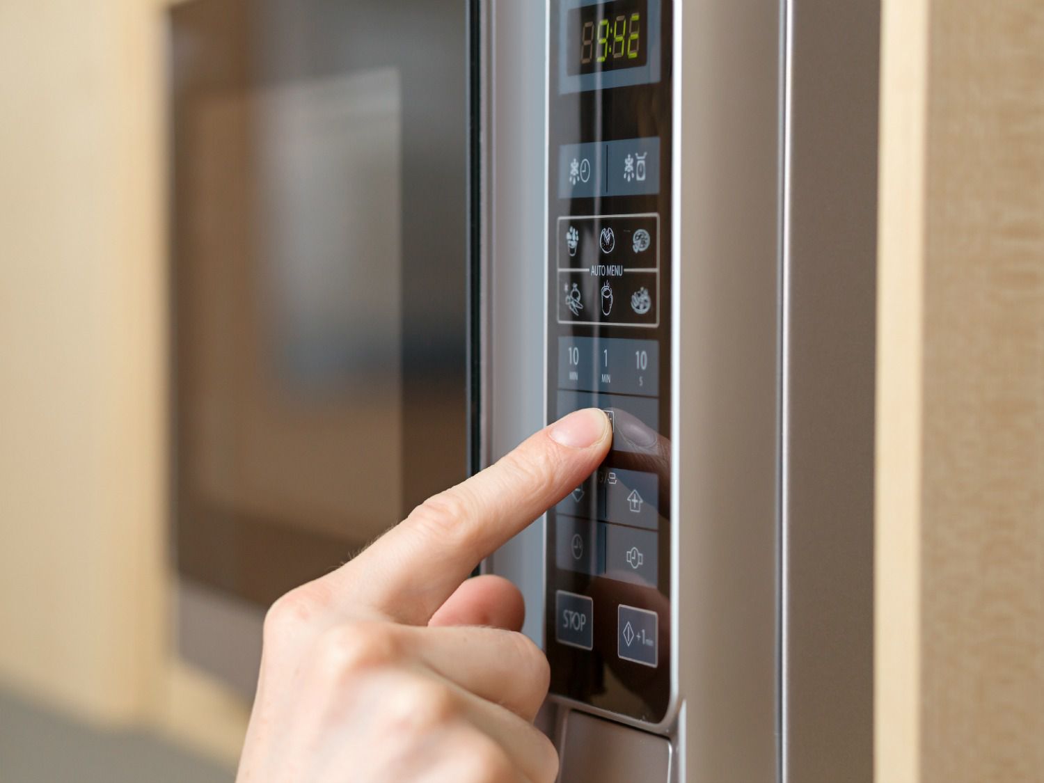 20151027-microwave-shutterstock-2.jpg