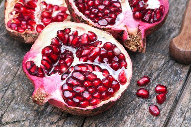 20140211-valentines-day-pomegranate.jpg