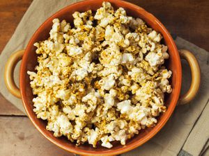 20150126-popcorn-flavors-2-daniel-gritzer-06.jpg