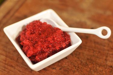 20121106-229037-cranberry-apple-relish.jpg