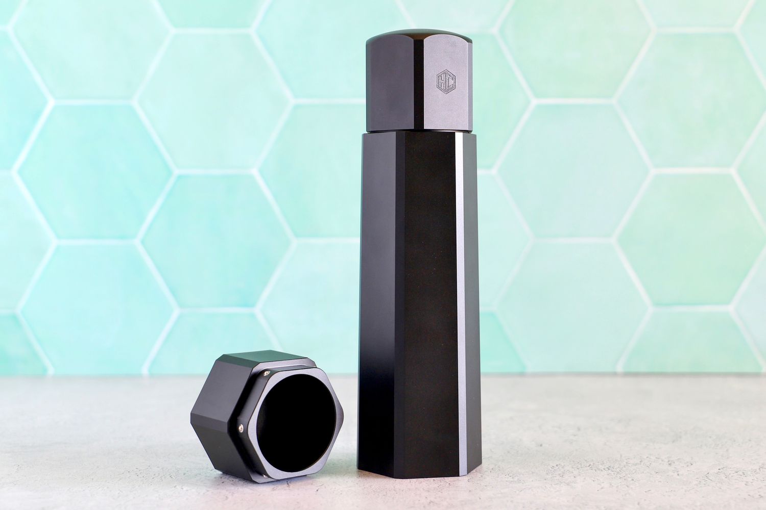 the Hexmill with the bottom catch basin removed