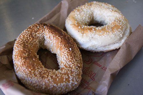 20091111-montrealbagels-stviateur.jpg