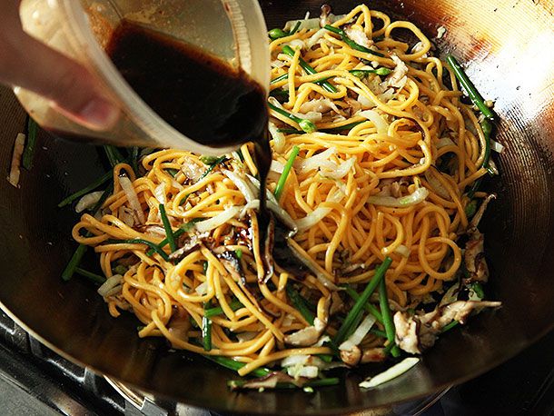 20140513-shiitake-chive-lo-mein-recipe-06.jpg