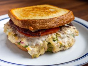 20200427-tuna-melt-the-works-daniel-gritzer-6