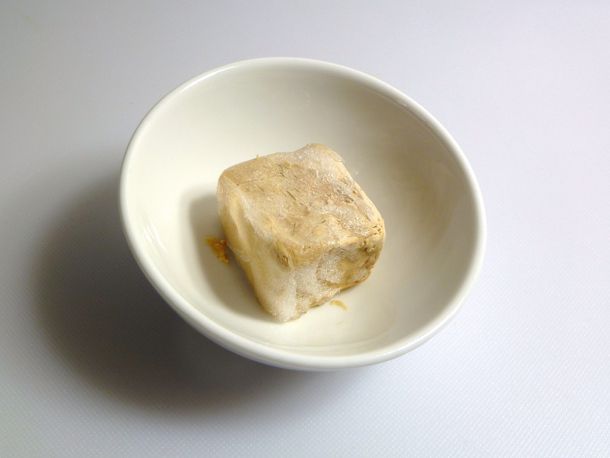 20110309-protips-fresh-yeast-cube.JPG