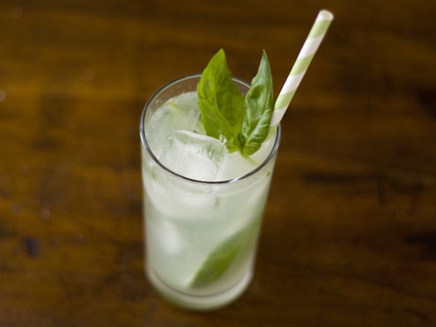 20150408-vodka-basil-lime-cooler.jpg