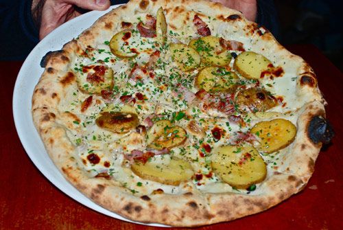 20100418-pizzaiolo-potato-pie.jpg