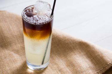 20150622-3-ingredient-cocktail-dark-stormy-vicky-wasik.jpg