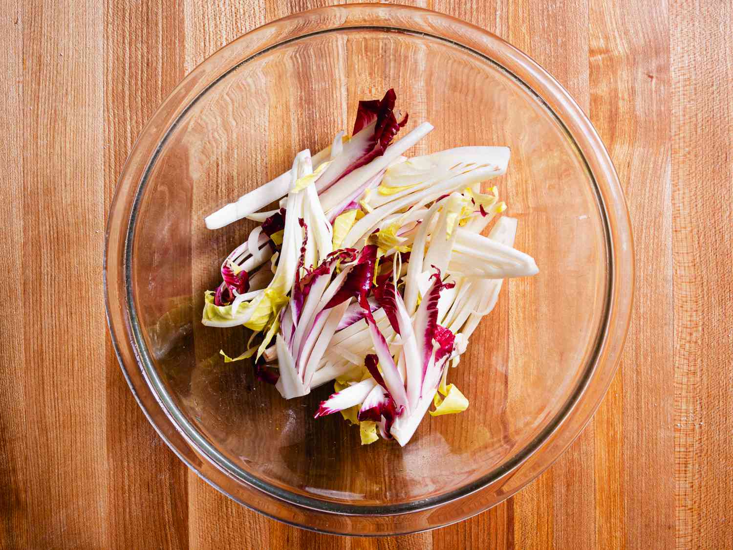 A bowl of cut endives