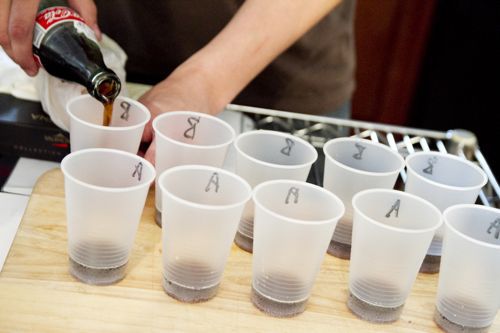 20110901-coca-cola-mexican-coke-taste-test-5.jpg