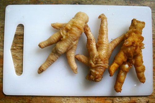 20090804-nastybits-chickenfeet-cooked.jpg