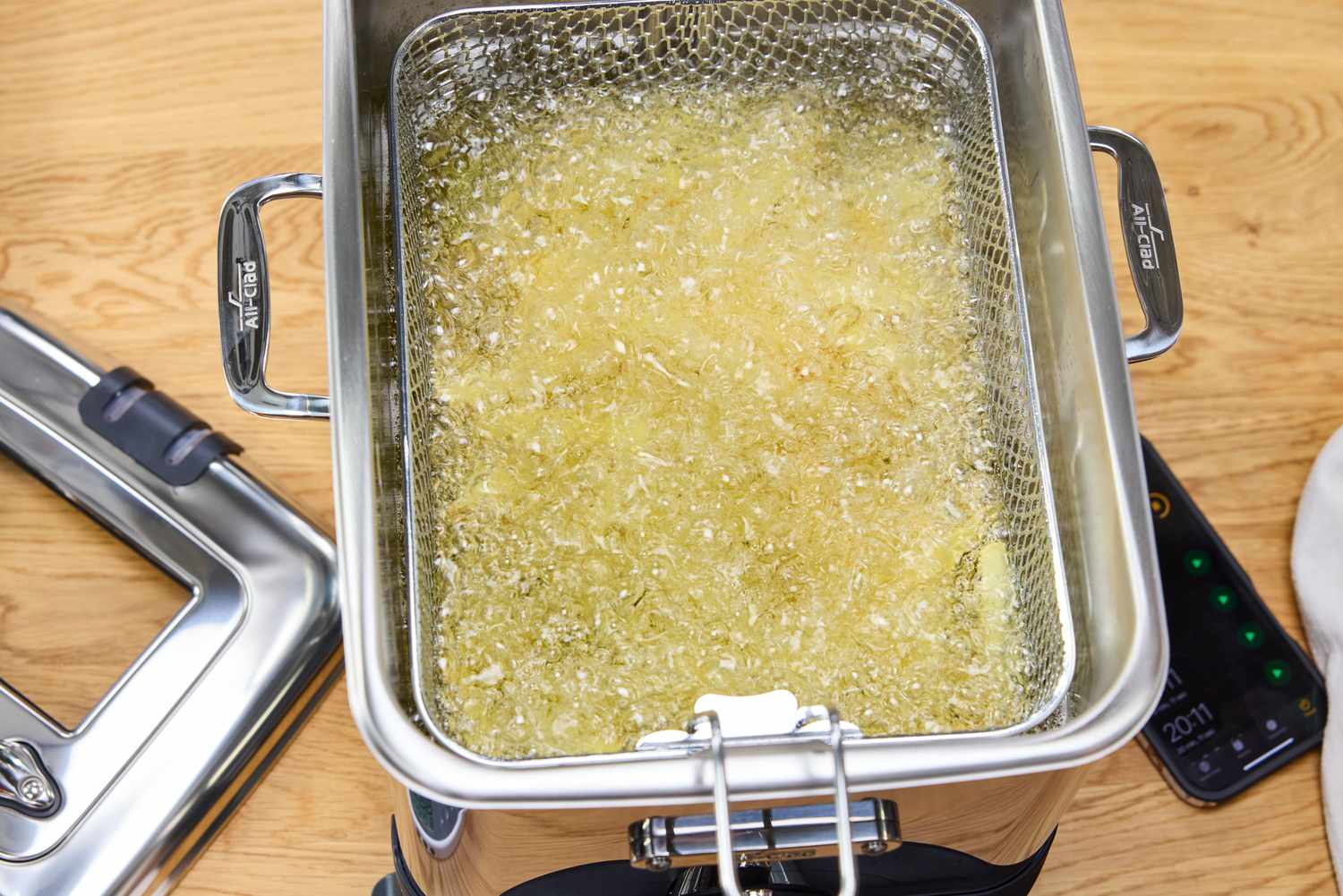 French fries are made in the All-Clad Easy Clean Pro 3.5L Electric Deep Fryer