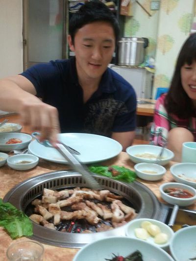 Chris Hansen is a contributing writer at Serious Eats. 