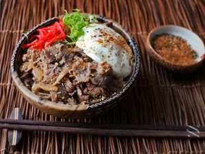 20160711-gyudon-beef-rice-bowl-japanese-recipe-16.jpg