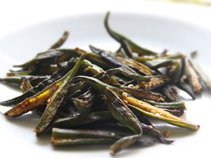 20120111-Indian-dry-spiced-ladyfingers.jpg