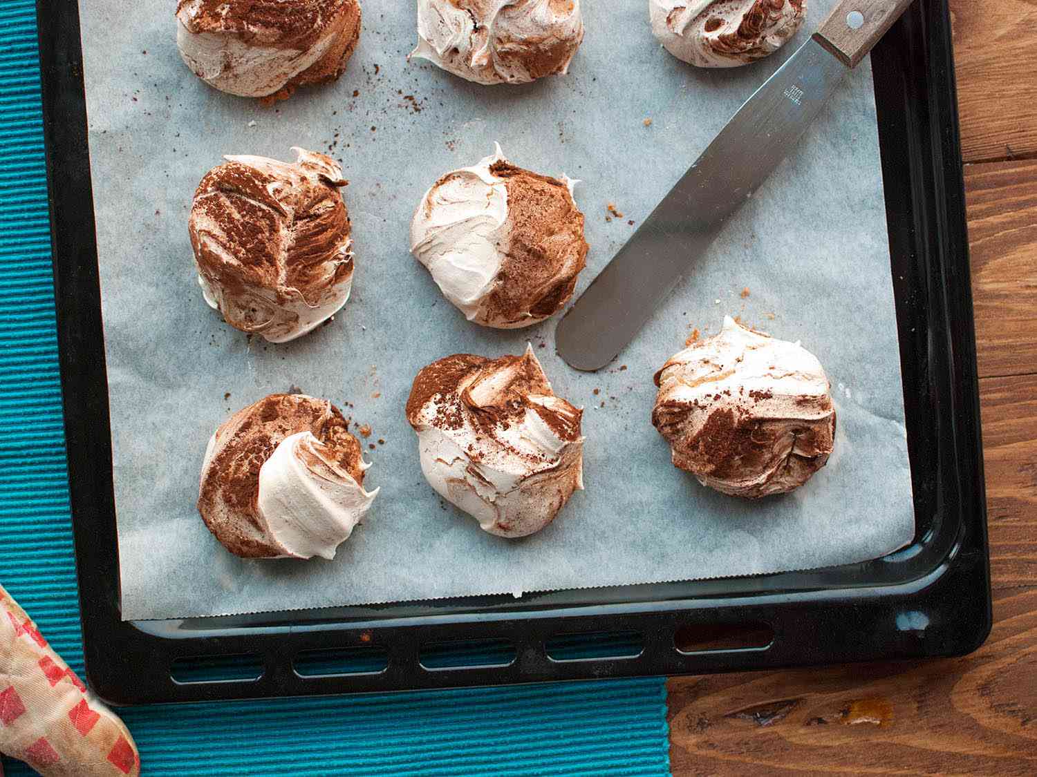 20150311-chocolate-cinnamon-meringues-nila-jones-3.jpg