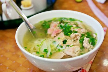 20130121-vietnamese-dishes-pho2-primary.jpg