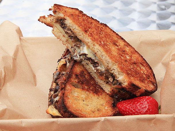 20130905-america-grilled-cheese-san-francisco-sandwich-2.jpg