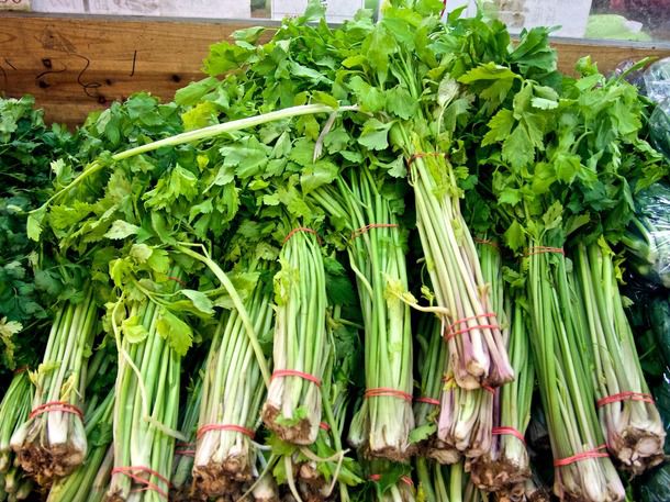 A pile of Chinese celery 