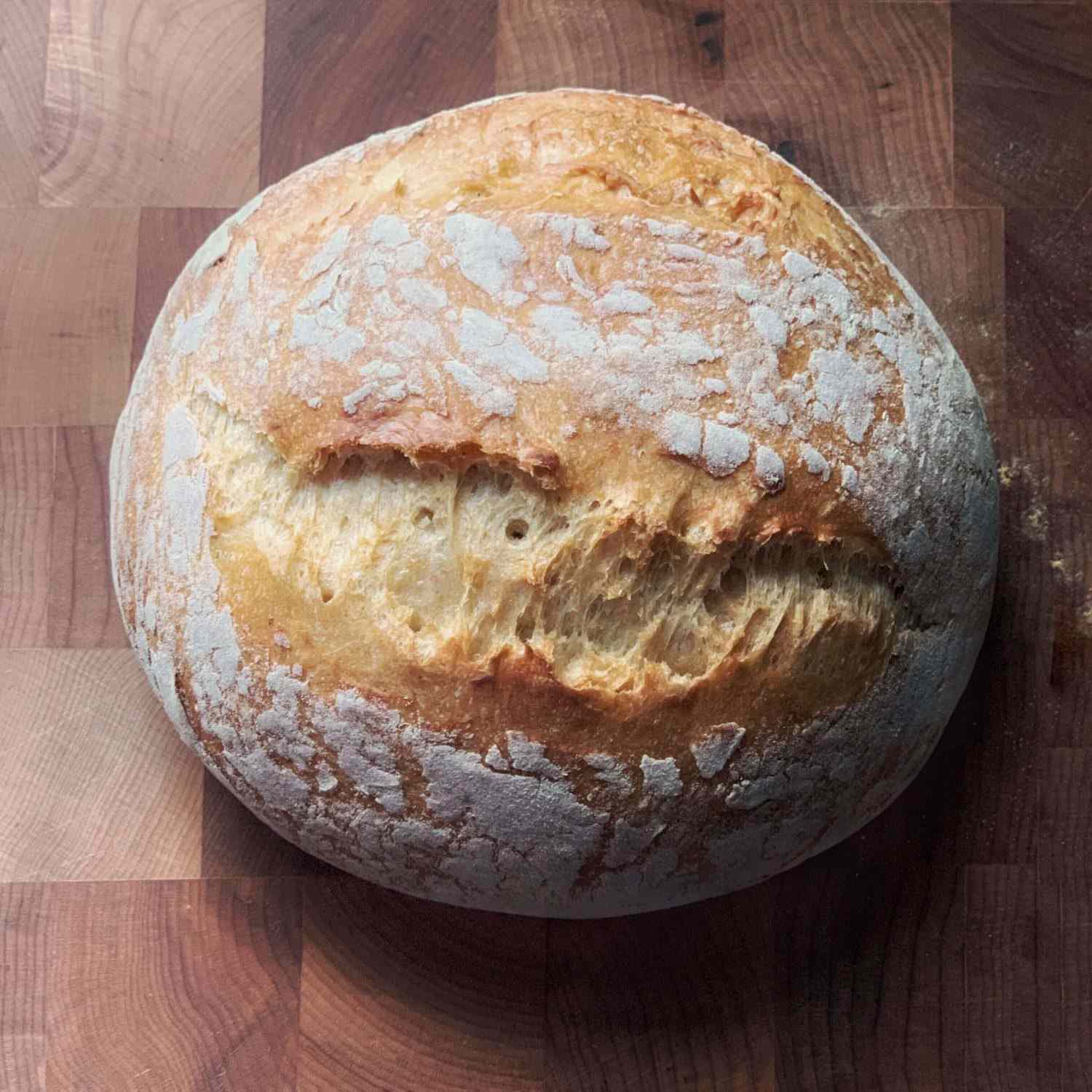 loaf of no-knead bread