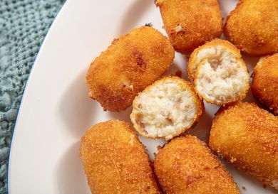 Overhead view of croquetas