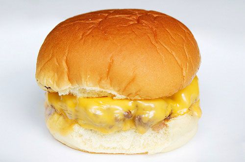 20100625-cheese-tasting-melty-burger.jpg