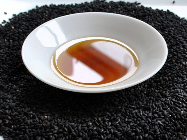 20110217-136931-black-sesame-seeds-big.jpg