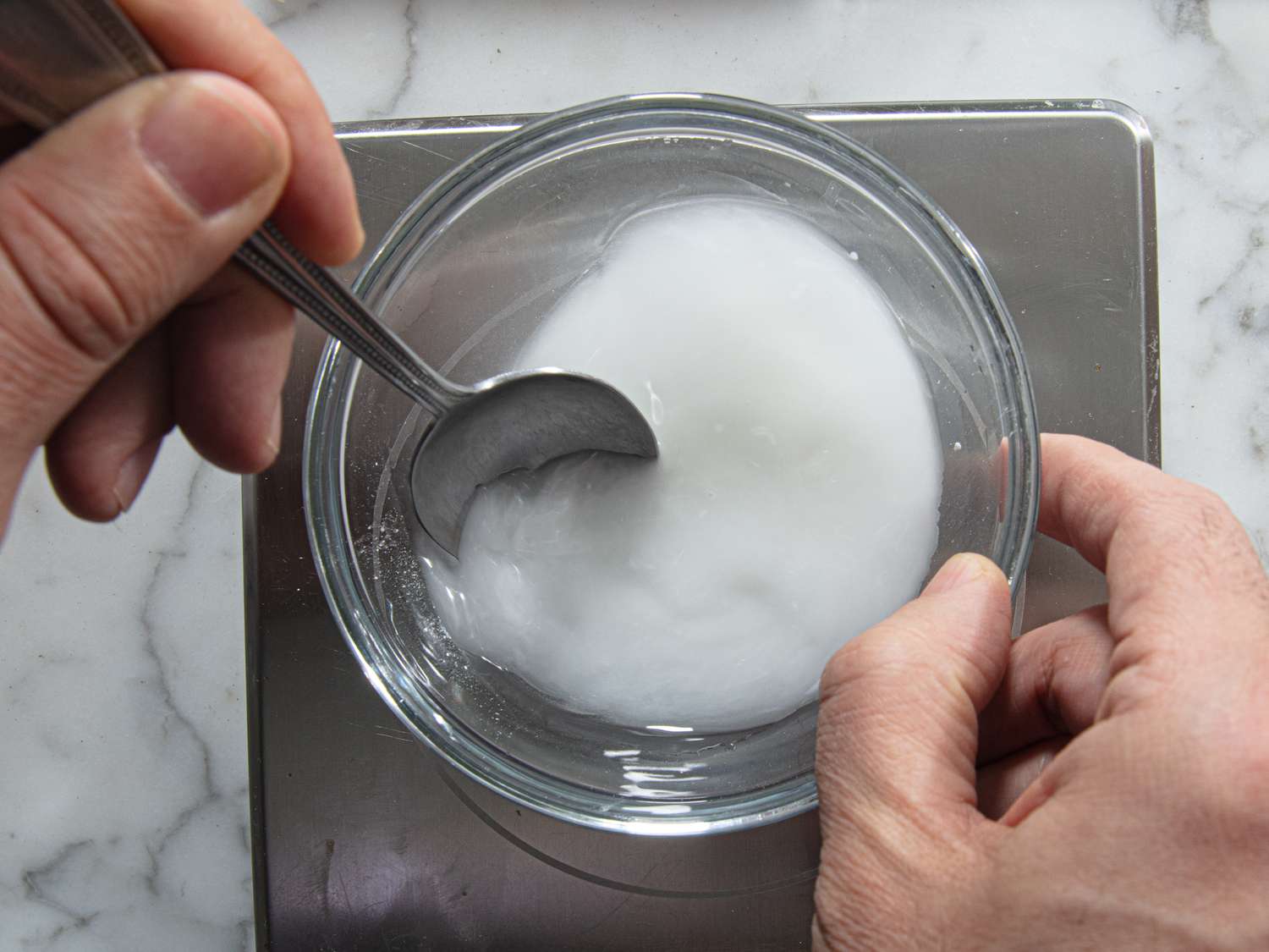 Mixing cornstarch slurry