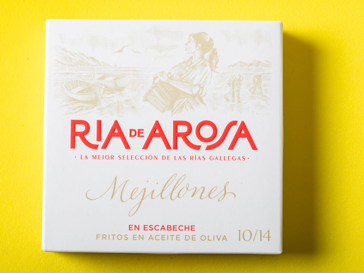 Packaging of Ria de Arosa Mussels in Escabeche tin.