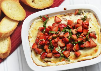 20150212-balsamic-strawberry-goat-cheese-dip-valentines-day-01.jpg
