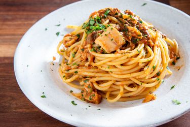 Plated Roman-Style Spaghetti Alla Carrettiera 
